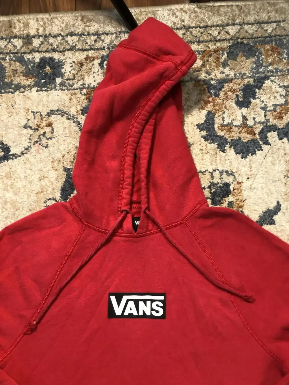 Vans Versa Hoodie Sweatshirt Mens Medium Red Fleece Pullover Kangaroo Logo